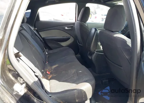 2015 Dodge Dart Sxt z USA, uszkodzony, nr VIN 1C3CDFBB4FD165347